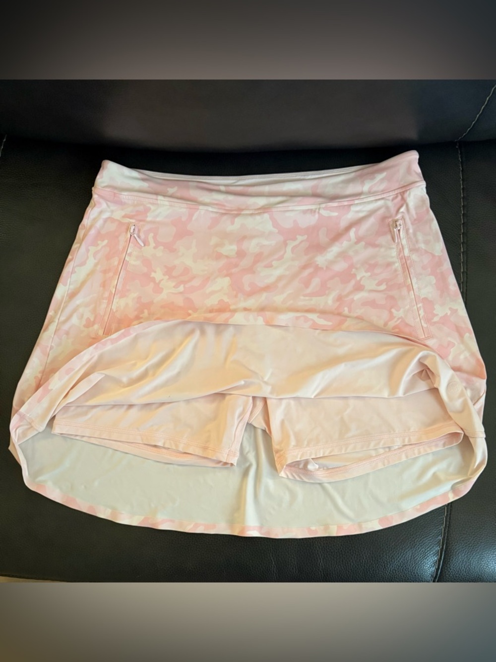 Skort ~ G/Fore Women's Camo Silky Tech Nylon A-Line Skort, Pink Cameo - Size Med